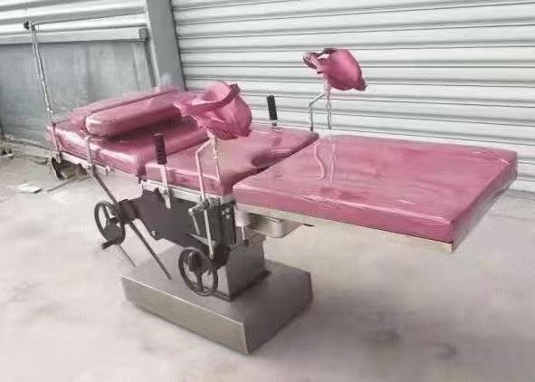 Hydraulic Gynecological Operating Table - View 1