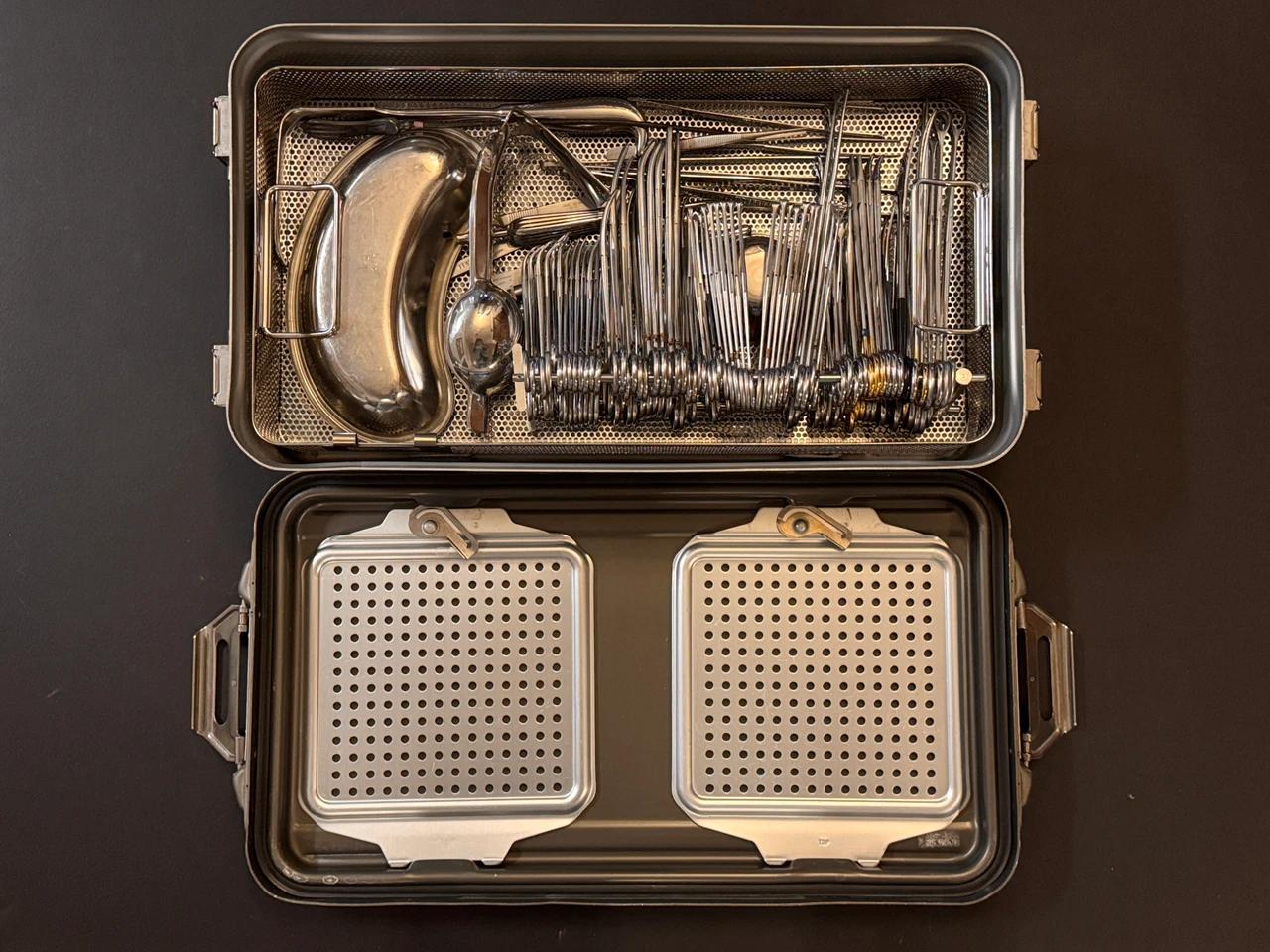 Hysterectomy instrument set - View 1