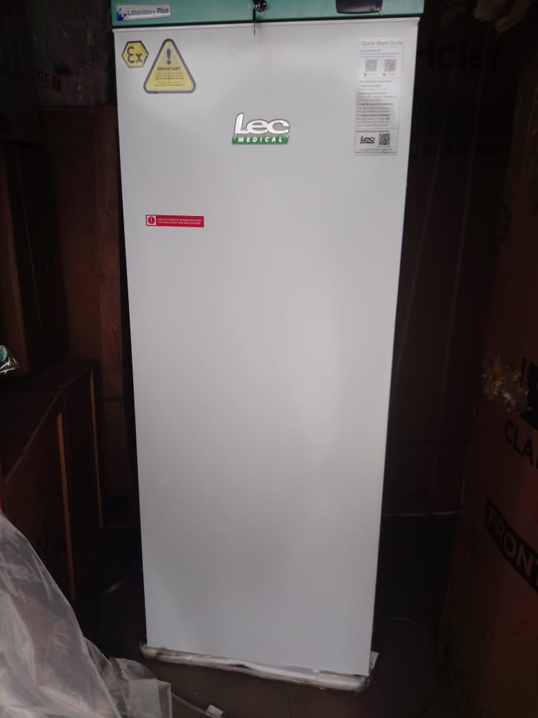 Lec Medical PPSR310BT 310L Pharmaceutical Refrigerator