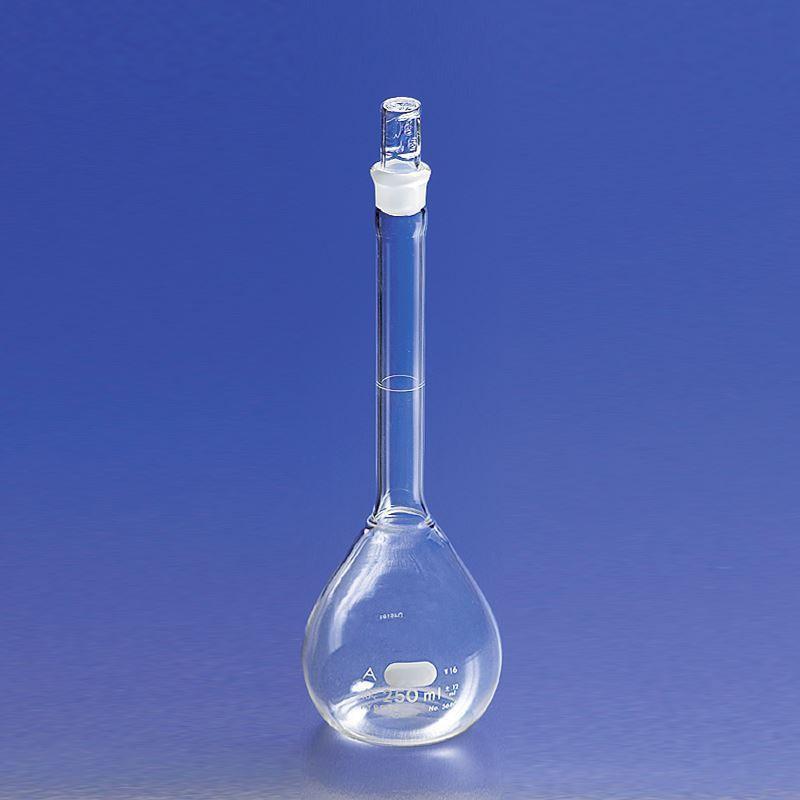PYREX 1000mL Class A Certified and Serialized Volumetric Flask with Glass Stopper 5680-1L - View 1