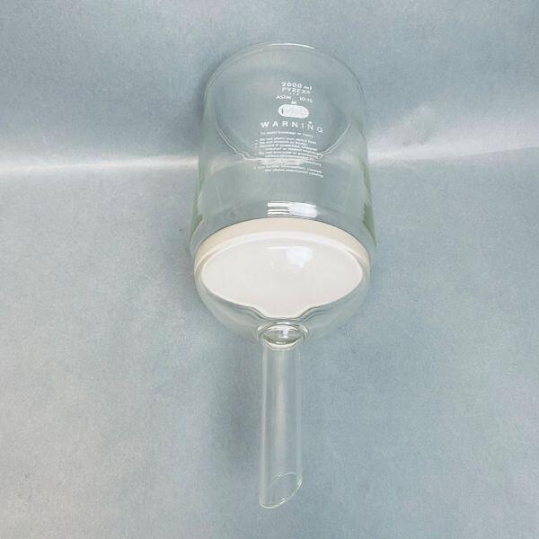 PYREX® 2000 mL Buchner Funnel with Fine Fritted Disc – 36060-2LF - View 1