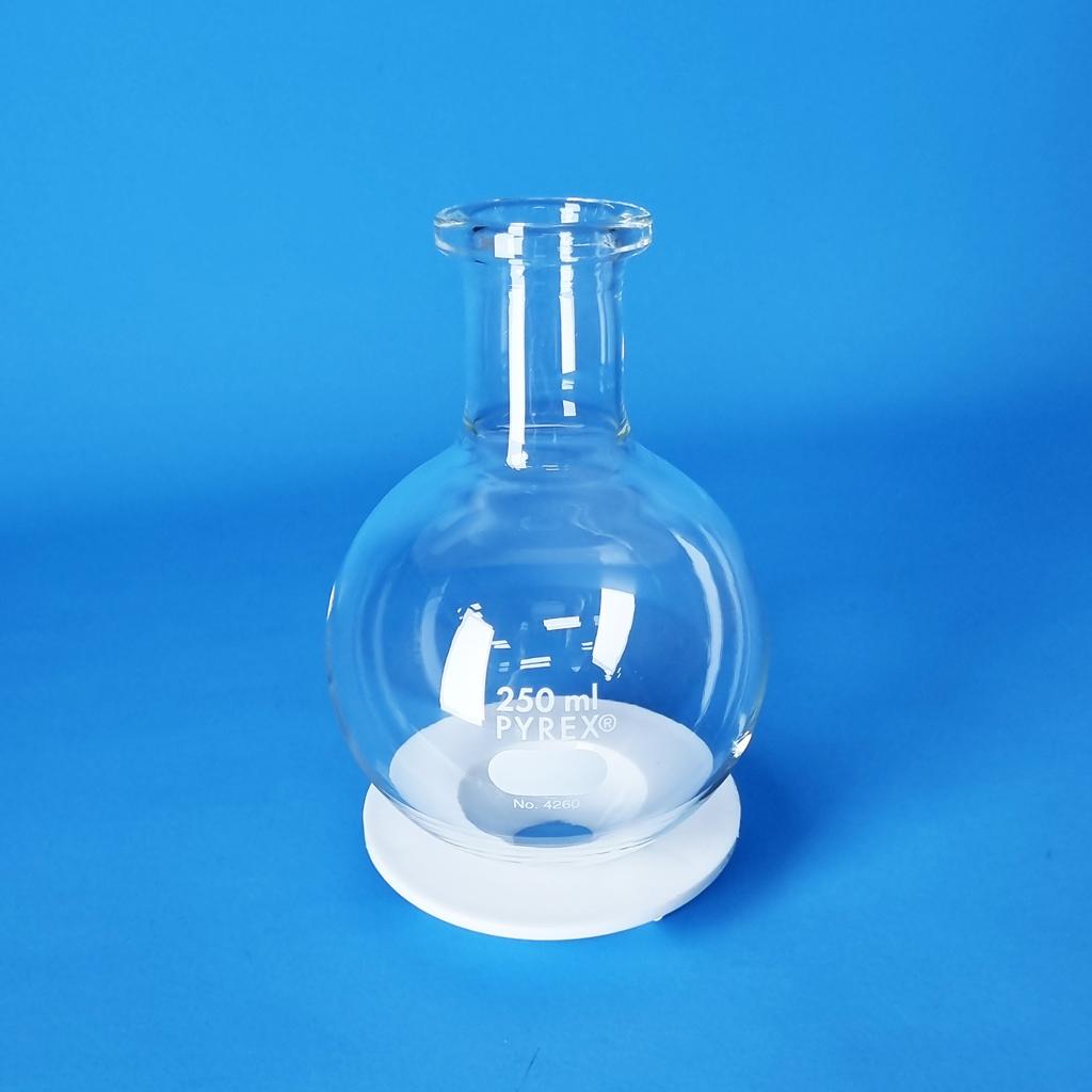 PYREX 250mL Round Bottom Boiling Flask with Short Ring Neck – 4260-250 - View 1