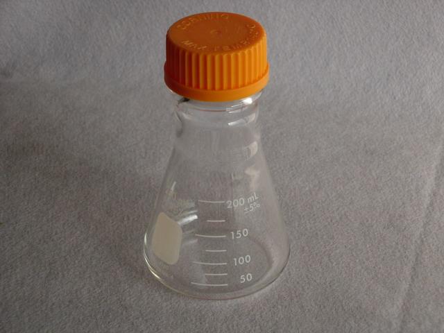 PYREX 250mL Wide Mouth Erlenmeyer Flask with GL45 Screw Cap and Pouring Ring - View 1