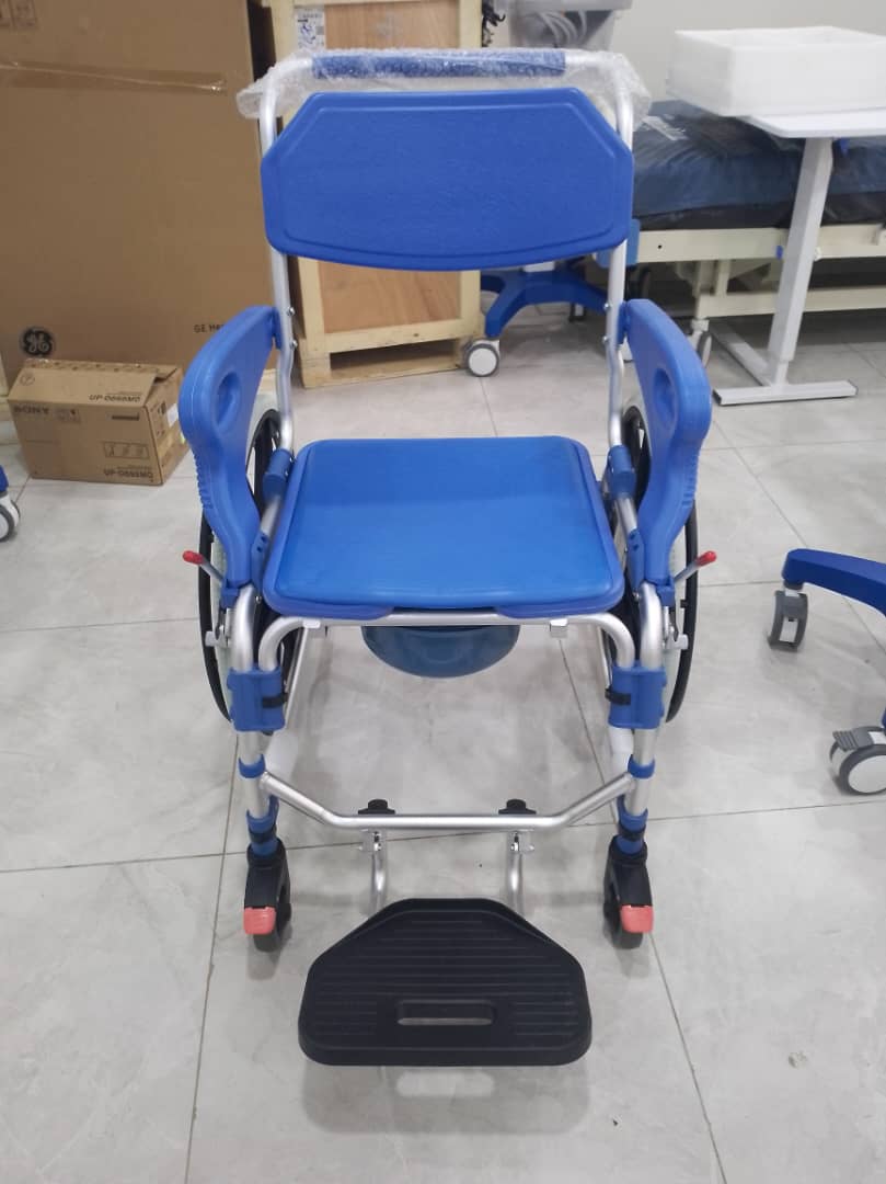 Mobile Commode Wheelchair with Removable Toilet Seat and Footrest angle 2
